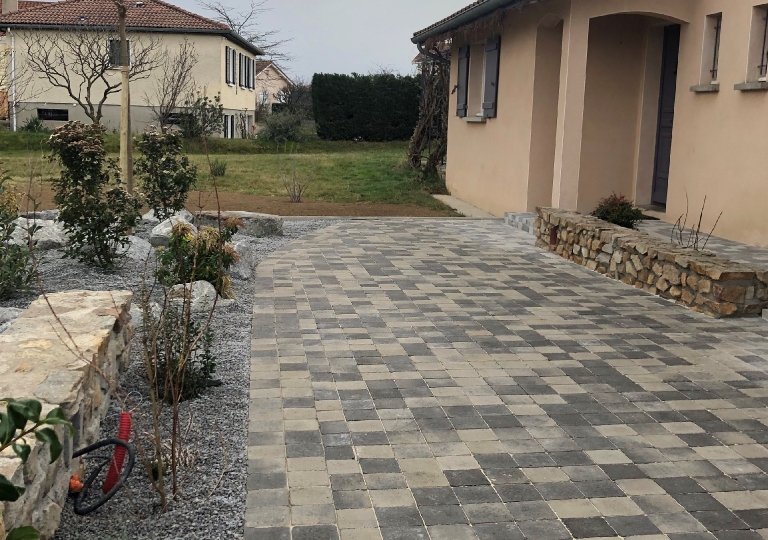 Création d'une terrasse en pavés